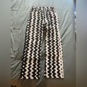 Fun wavy pants